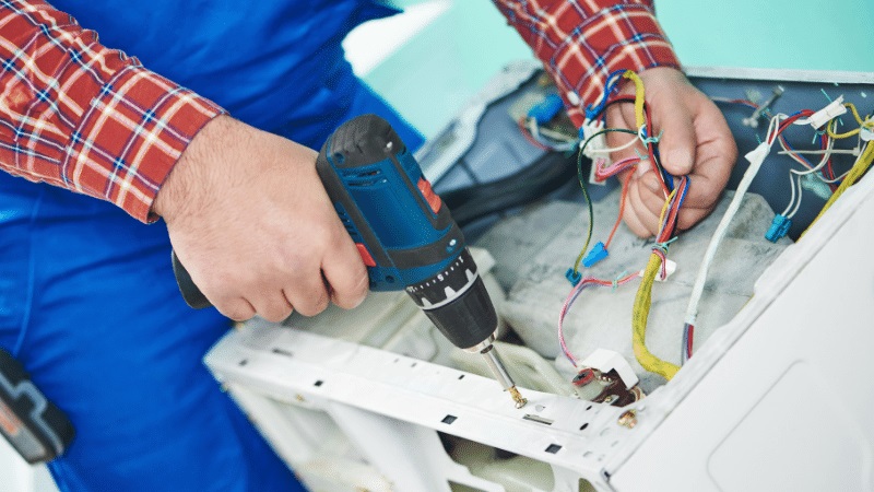 Kartepe Westinghouse Westinghouse çamaşır makinesi kart tamiri – Su almama arızası orijinal parça ile giderildi. - Teknik servis örneği